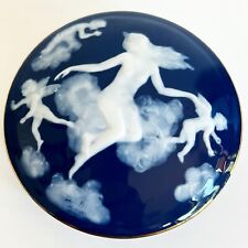 Marcel Chauffriasse Bonbonnière signé porcelaine Limoges décor nymphe putti or