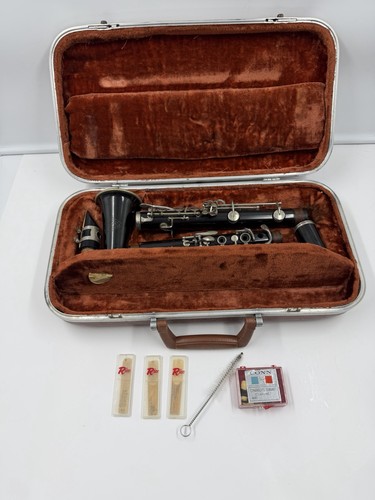 Elkhart vintage clarinet with - vintage,