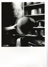 photographie la fabrication de chapeau forme moule à Chapeaux melon vers 1990