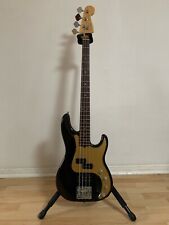 Basse Fender USA American Deluxe Precision Bass  couleur Black Montego