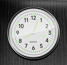 Montre analogique pour voiture