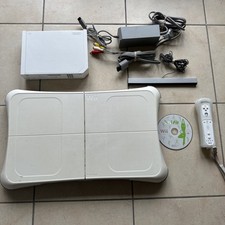 Console Nintendo Wii Blanche + Manette + Balance Board+ Câbles +Jeu Wii Fit