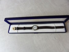 Ancienne montre Quartz Clyda pour femme