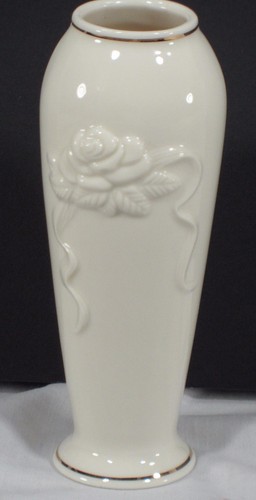 Lovely classic lenox - lenox, white