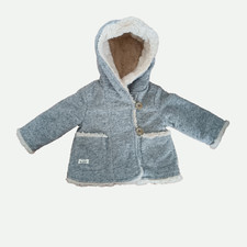 Manteau gris a capuche. Fausse fourrure. Zara baby. 3 / 6 mois. 68 cm.