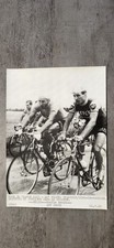 PHOTO   PRESSE  CYCLISME /    JACQUES   ANQUETIL  ET RAYMOND POULIDOR 
