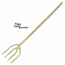 Potence en bois à 4 puas.