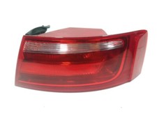 FEU ARRIERE DROIT 8T0945096