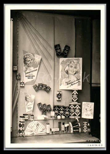 Photo après guerre vitrine - photo,, guerre,