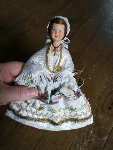 Bretonne poupée folklorique