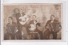 NICE : carte photo d'un orchestre (Paul BEUSCHER (accordeon) - très bon état