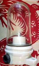 Ancienne lampe cour ferme - de,