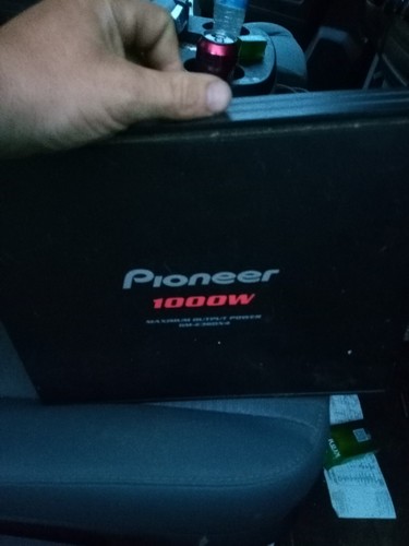 Pioneer 1000 watt amplifier - pioneer,