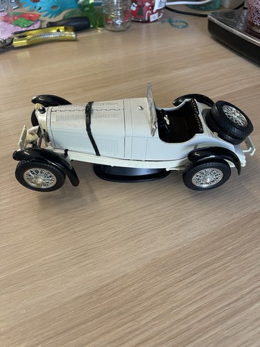 Voiture bburago mercedes - voiture, sskl