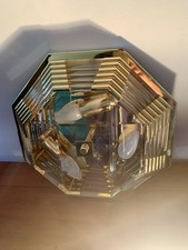 Plafonnier Moderniste