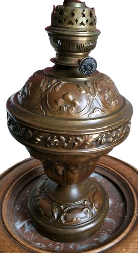 Ancienne grande lampe - &,