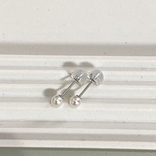 Boucles d'oreilles clous