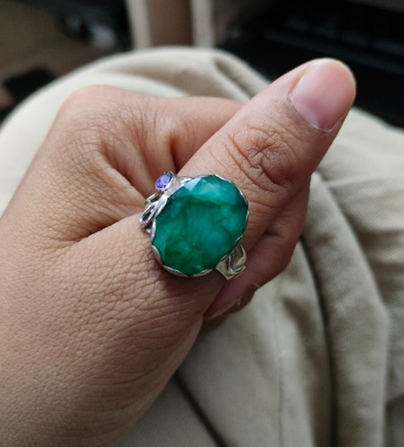 Bague pierre précieuse