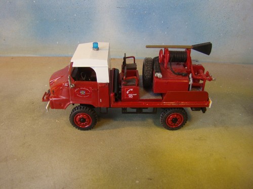Camion unic marmond - 1/43,