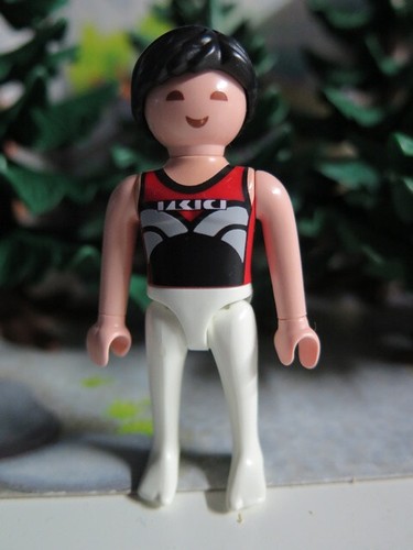 Gymnaste sportif asiatique