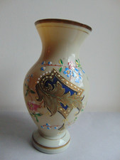 Vase ancien opaline grise
