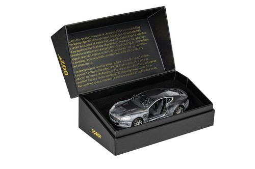 James bond aston martin - james, dbs