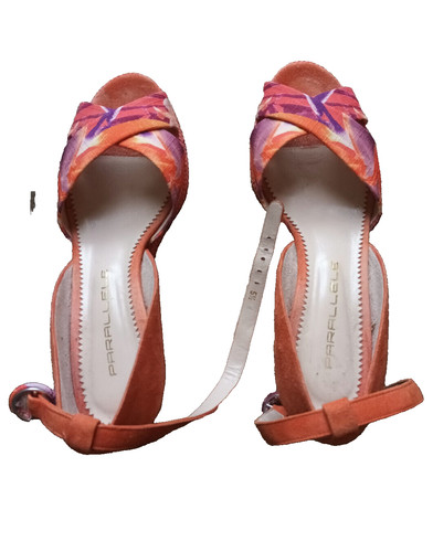 Parallele sandales cuir - cuir, et