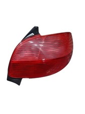 Feu arriere principal droit