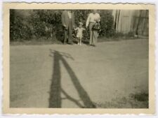 Photo Amateur Argentique Snapshot Shadow Ombre Tête Coupé Vers 1950