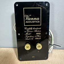 Vienna Acoustics Bach Speaker