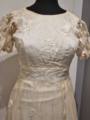 Ancienne robe mariée en - ancienne, de