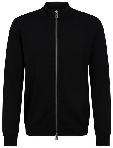 Falke pour des - des, plaine