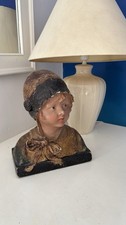 Buste d’une jeune enfant en