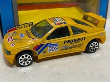 BURAGO Peugeot 405 SAFARI 1:43 voiture miniature