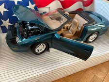 Reproduction ERTL American Muscle 1/18 - Chevrolet Camaro Z28 Verte 1996