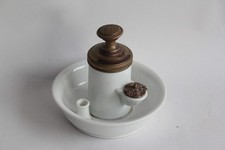 Ancien encrier à pompe en porcelaine et laiton porte-plume (67567)