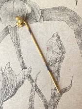 Ancienne épingle à chapeau /