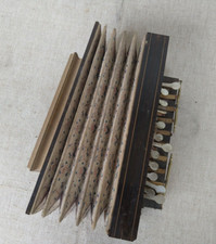 petit accordéon ancien