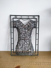 Cadre Buste De Femme En Relief En Fer Et Osier - Déco Vintage Et Original 