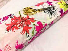 Masque/robe/tissu artisanal