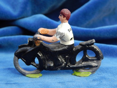 Jouet toy figurine - /, plomb