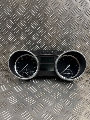 Mercedes benz amg w251 2012 - amg,