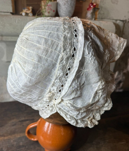 Textile ancien coiffe - -,