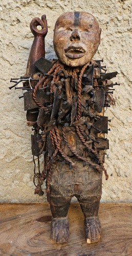 Fétiche clous nkondi yombe - fétiche, à