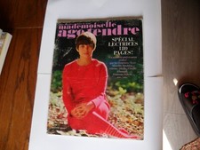 MADEMOISELLE AGE TENDRE  N°