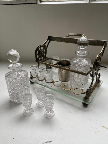 Cave liqueur portant - liqueur,