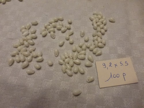 Lot 100 perles anciennes - perles, en