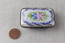 Ancien pilulier / petite boîte à bijoux, décor peint main, en porcelaine Limoges