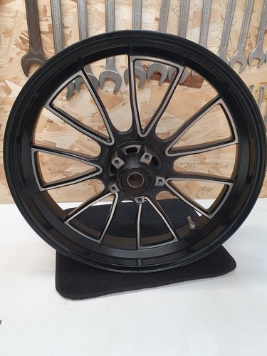 Jante avant ducati diavel - jante,