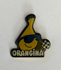 109 - Pin's BOUTEILLE ORANGINA